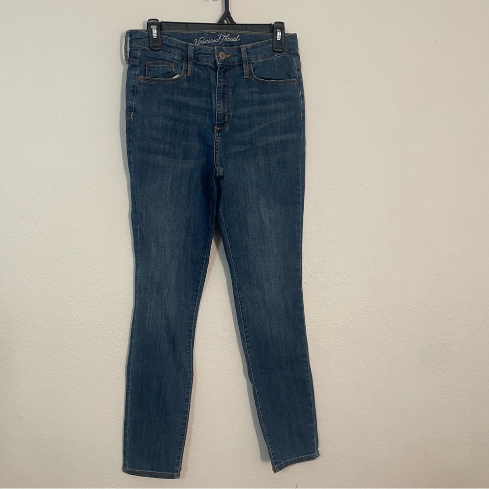 Universal Thread Women's high rise skinny Blue Jeans size 8/29R casual denim